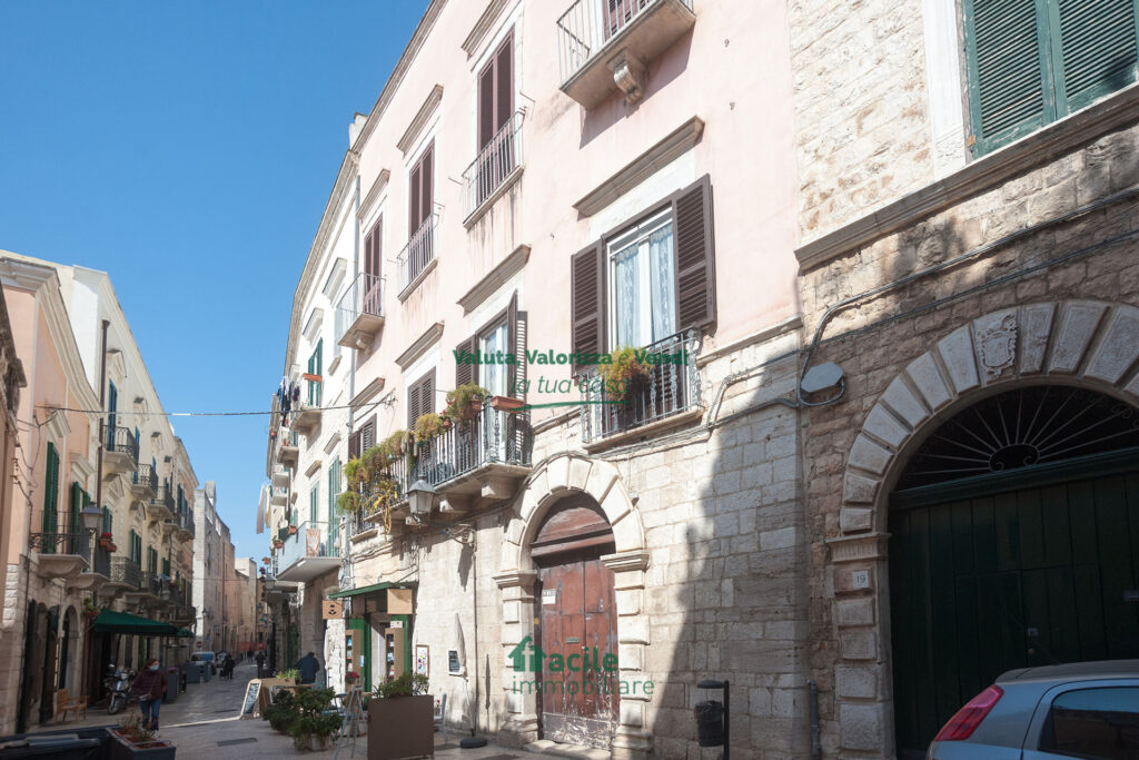 BISCEGLIE zona centro, appartamento in stabile storico Facile Immobiliare