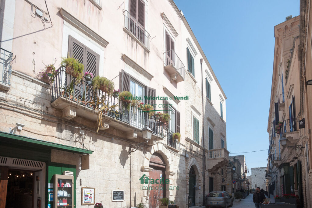 BISCEGLIE ZONA CENTRO, stabile d'epoca Facile Immobiliare