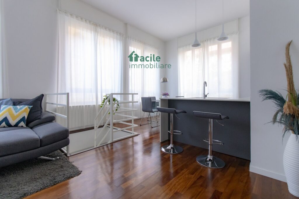 TRILOCALE PLEBISCITI/SUSA Facile Immobiliare