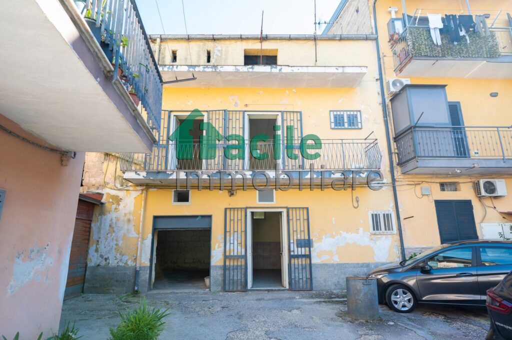 Semi-indipendente al Centro Facile Immobiliare