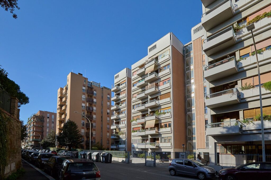 EUR MONTAGNOLA - APPARTAMENTO QUADRILOCALE - IN VENDITA Facile Immobiliare