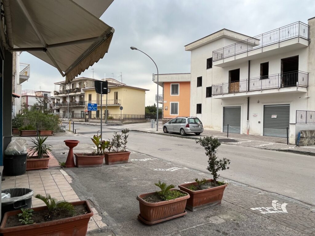 Locale commerciale di c.ca 30 mq Facile Immobiliare