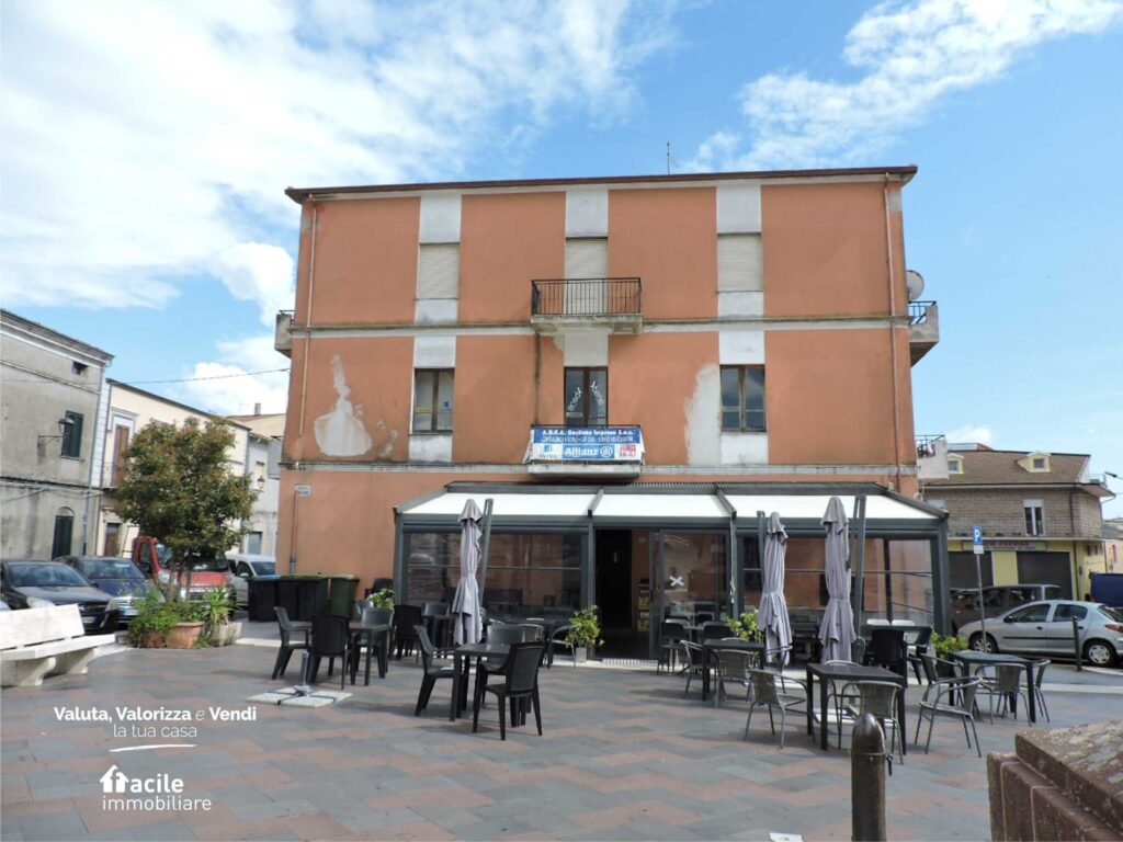 Panoramico palazzotto nel centro storico di Pozzomaggiore Facile Immobiliare