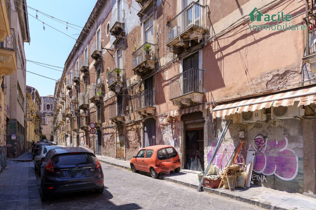 LOCALE COMMERCIALE IN LOCAZIONE a Catania Facile Immobiliare