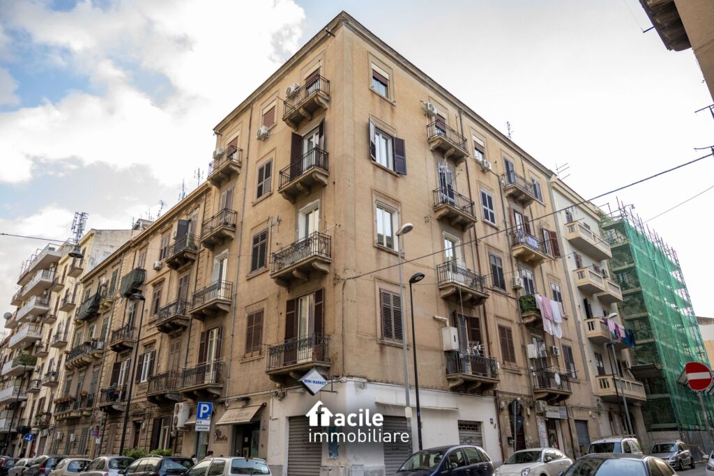 Appartamento in vendita a Palermo Via Cosmo Guastella 2 Facile Immobiliare