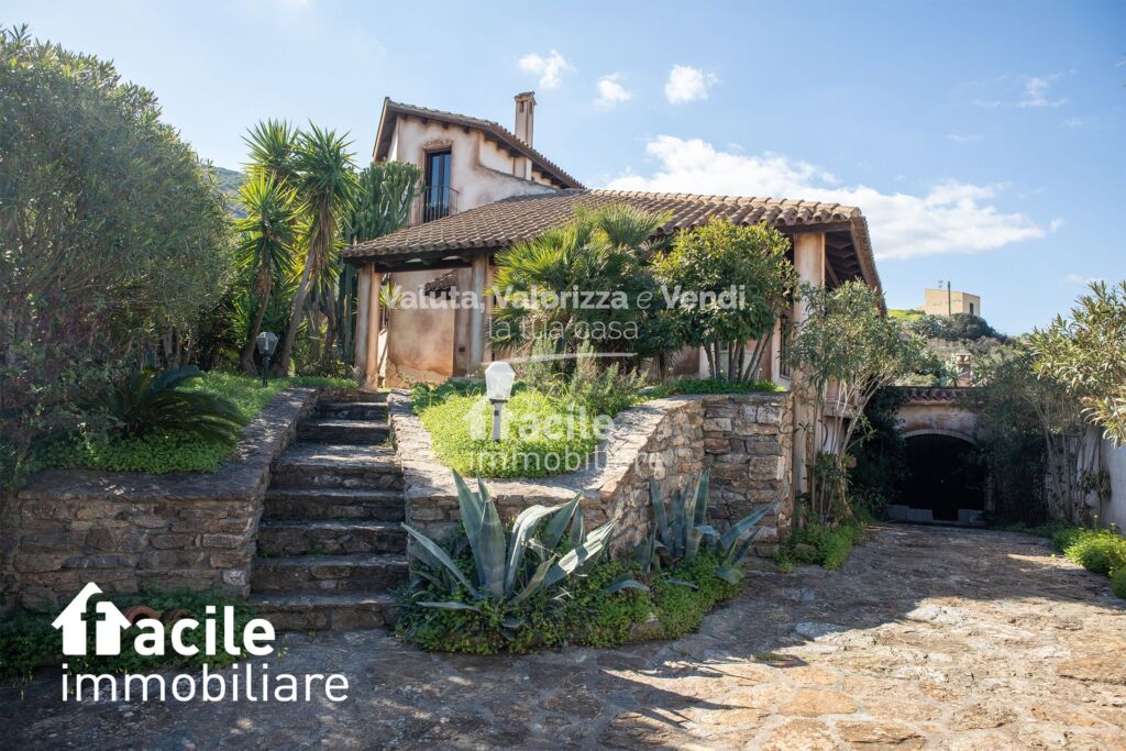 Villa in vendita, con giardino Facile Immobiliare