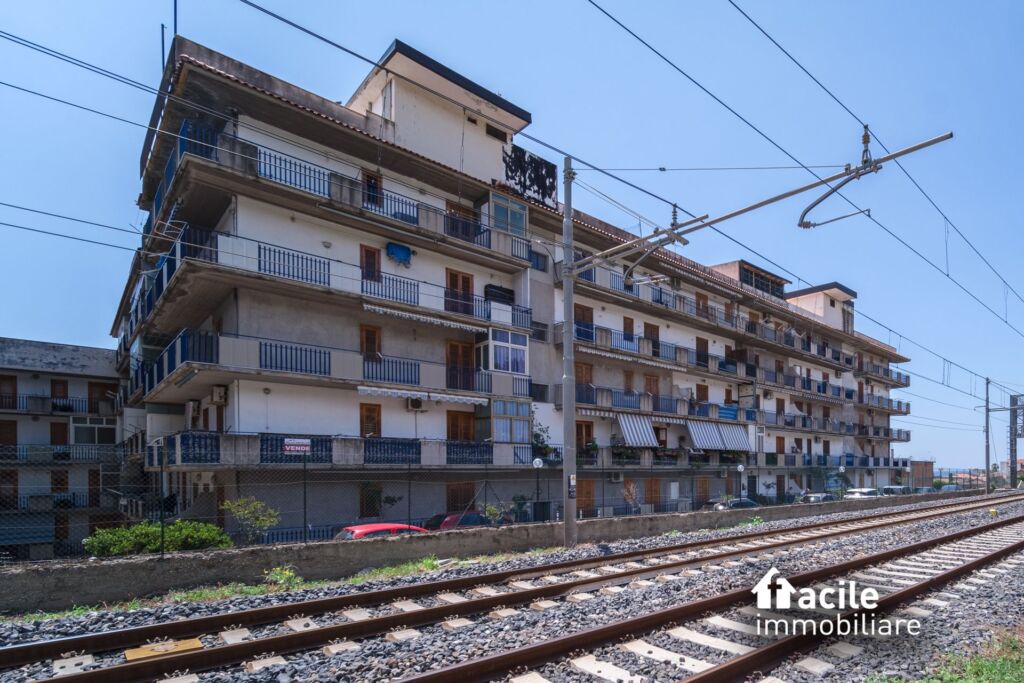 Appartamento in vendita a Roccalumera Facile Immobiliare