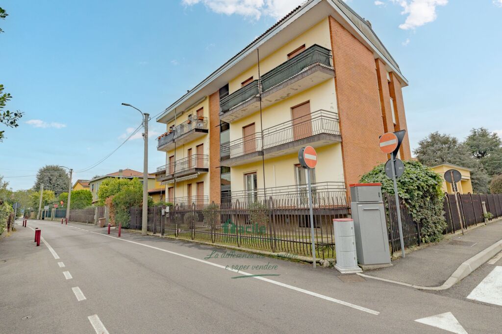 Trilocale in vendita a Arcore, la Ca' Trilocale in vendita di 85 mq Facile Immobiliare