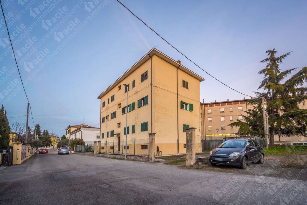 Appartamento in vendita a Castelnovo di Sotto al secondo piano Facile Immobiliare